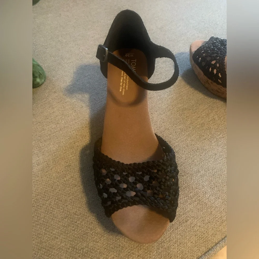 Toms Black Woven Platform Sandal with Ankle Strap